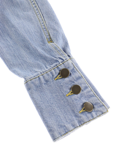 ALEXIA STAM(アリシアスタン)の「Triple Button Cuffs Denim Jacket/デニムジャケット(デニムジャケット・レディース・ライトブルー/ブルー・FREE)」の12枚目の写真