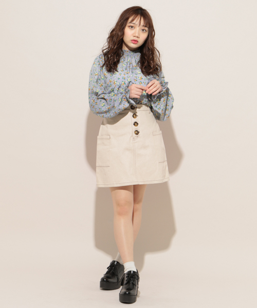 apres jour（アプレジュール）の「スコッチボタンデザイン台形スカート【ZOZOTOWN限定アイテム】（スカート・レディース・ブラック/オフホワイト/ラベンダー・フリー）」の4枚目の写真