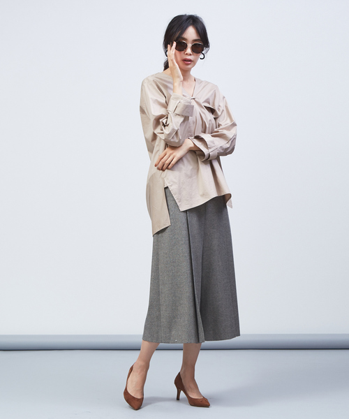 qualite(カリテ)の「Vネックフラップポケットシャツ(シャツ/ブラウス・レディース・その他/ベージュ・38)」の17枚目の写真