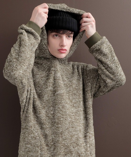 EMMA CLOTHES（エマクローズ）の「ミックスボアフリース プルオーバーシャギーパーカー（パーカー・メンズ・ベージュ/グレー/カーキ・M/L）」の3枚目の写真