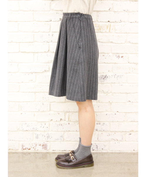 Kastane（カスタネ）の「【Kastane】ウールキュロットパンツ（その他パンツ・レディース・ブラウン/ネイビー/ストライプ・FREE）」の7枚目の写真