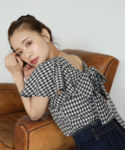 one after another NICE CLAUP(ワンアフターアナザーナイスクラップ)の「バックリボンフリルブラウス(シャツ/ブラウス・レディース・ブラック/オフホワイト/ホワイト系その他/チェック・FREE)」の4枚目の写真