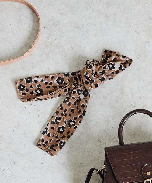 Heather（ヘザー）の「ガラスカーフ　895004（バンダナ/スカーフ・レディース・ブラック/キャメル/ライトベージュ/アイボリー・FREE）」の3枚目の写真