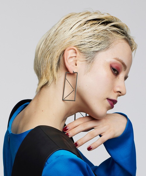 Narcissus ナルシス の Narcissus Vピアス ピアス 両耳用 Wear