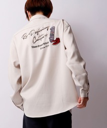 VISION STREET WEAR イラスト刺繍シャツ