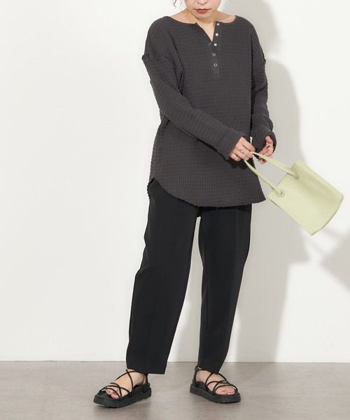 natural couture(ナチュラルクチュール)の「ウォッシャブル美シルエットパンツ XSサイズ(その他パンツ・レディース・ブラック/パープル/オフホワイト/イエロー/ミント・X-SMALL)」の14枚目の写真