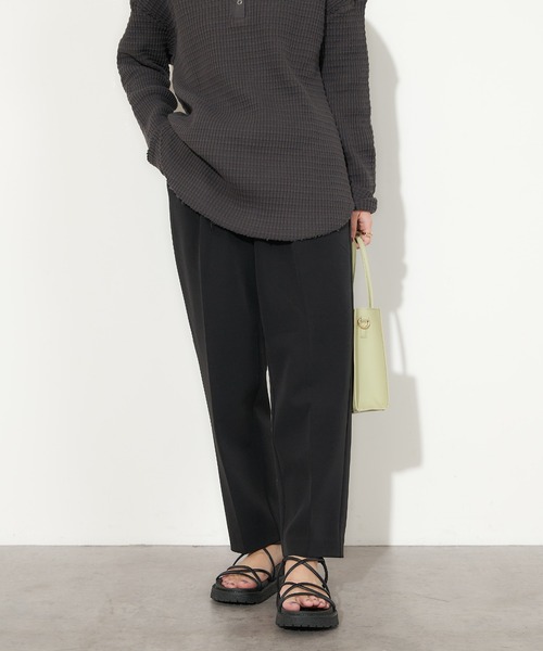 natural couture(ナチュラルクチュール)の「ウォッシャブル美シルエットパンツ XSサイズ(その他パンツ・レディース・ブラック/パープル/オフホワイト/イエロー/ミント・X-SMALL)」の13枚目の写真