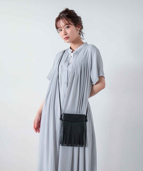 ALTROSE（アルトローズ）の「フリンジショルダーバッグ[ナイア]（ショルダーバッグ・レディース・ブラック/ベージュ/ブラウン/アイボリー・FREE）」の14枚目の写真