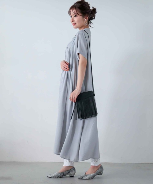 ALTROSE（アルトローズ）の「フリンジショルダーバッグ[ナイア]（ショルダーバッグ・レディース・ブラック/ベージュ/ブラウン/アイボリー・FREE）」の15枚目の写真