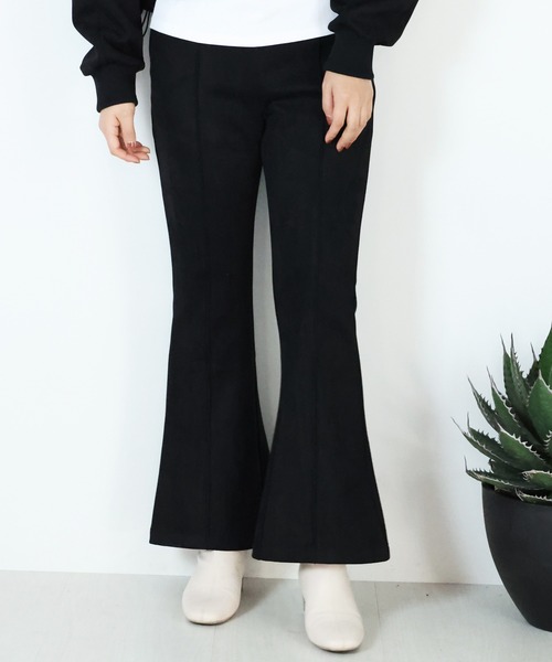 ARCANUM DESIGN（アルカナムデザイン）の「ARL フェイクスウェードフレアーパンツ（その他パンツ・レディース・ブラック/アイボリー・S/M）」の8枚目の写真