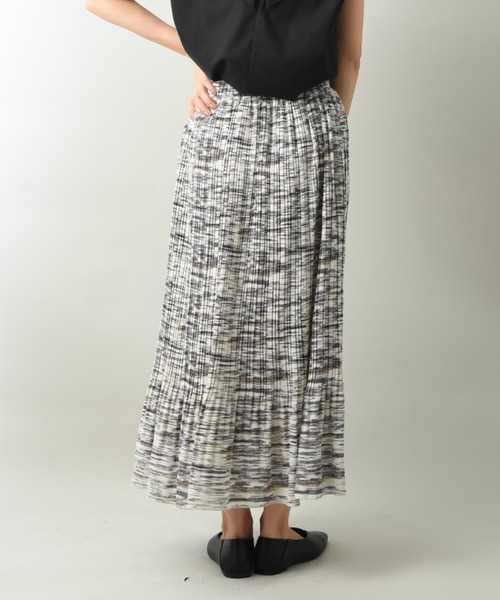 INTERPLANET（インタープラネット）の「プリントシアーギャザープリーツスカート（スカート・レディース・ブルー/オフホワイト・FREE）」の21枚目の写真