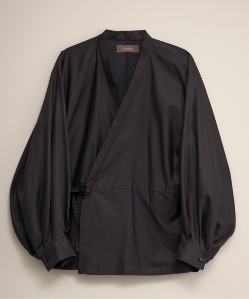 And A（アンドエー）の「TROVE トローブ / HOUI GOWN フォイ バルーンスリーブガウンシャツジャケット / 65CAR01（カーディガン/ボレロ・メンズ・ブルー/ダークネイビー・1/3）」の3枚目の写真