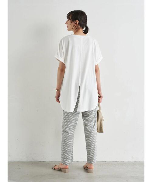 earth music&ecology(アースミュージックアンドエコロジー)の「All the flowers ドルマンチュニック *(Tシャツ/カットソー・レディース・ブラック/オフホワイト・FREE)」の20枚目の写真