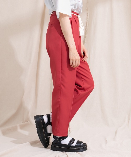 kutir(クティール)の「【紐付き】カラーテーパードパンツ(スラックス・レディース・ブラック/レッド/ピンク/ブルー/グリーン/アイボリー・SMALL/MEDIUM/LARGE)」の22枚目の写真