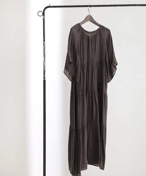 Bou Jeloud（ブージュルード）の「スタイルアップ◆リラックスティアードワンピース（ワンピース・レディース・チャコールグレー/パープル/テラコッタ・FREE）」の14枚目の写真