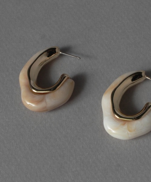 Jolie Toujours（ジョリトゥジュール）の「マーブルクリアボリュームピアス（ピアス（両耳用）・レディース・ホワイト/ブラウン/シルバー/ゴールド・FREE）」の8枚目の写真