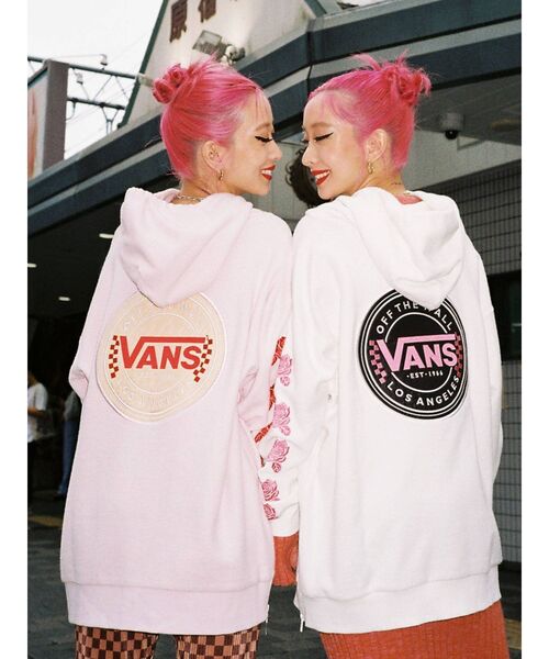 VANS（バンズ）の「VANSコラボHOODIE（パーカー・レディース・ピンク/ブラック/オフホワイト・MEDIUM）」の8枚目の写真