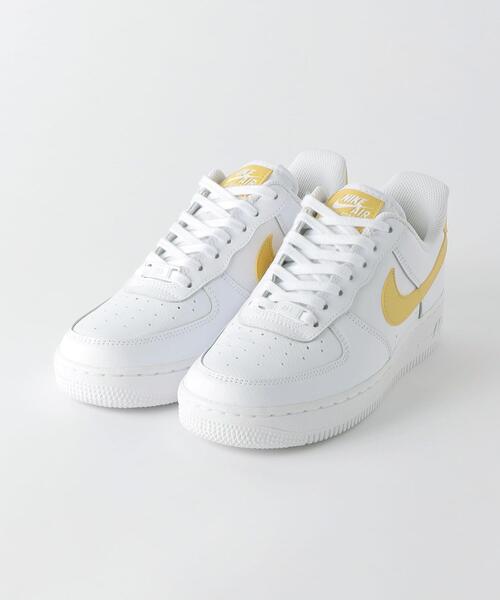 NIKE(ナイキ)の「<NIKE(ナイキ)> エアフォース 1 スニーカー(スニーカー・レディース・ホワイト/ベージュ/イエロー・23.5cm/22.5cm/25cm/24cm/24.5cm/23cm)」の15枚目の写真