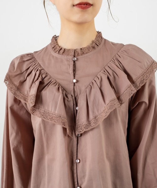 OLIVE des OLIVE（オリーブデオリーブ）の「Vフリルスタンドブラウス（シャツ/ブラウス・レディース・オフホワイト/ブラック/ライトブラウン・FREE）」の6枚目の写真