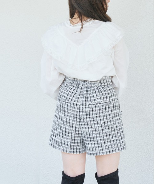 OLIVE des OLIVE（オリーブデオリーブ）の「Vフリルスタンドブラウス（シャツ/ブラウス・レディース・オフホワイト/ブラック/ライトブラウン・FREE）」の7枚目の写真