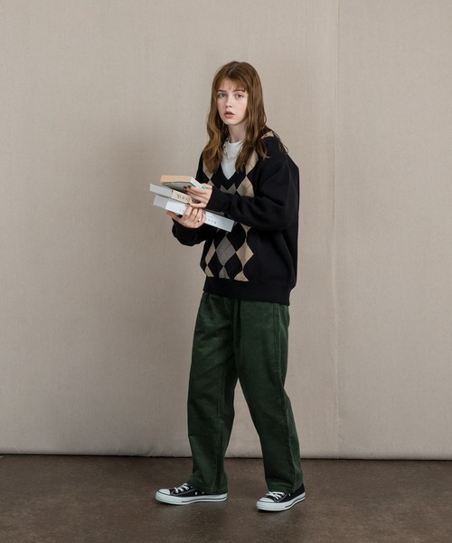 MUHET（ミュエータ）の「コーデュロイテーパードパンツ（その他パンツ・レディース・ダークブラウン/グリーン/アイボリー・SMALL/MEDIUM/LARGE）」の9枚目の写真