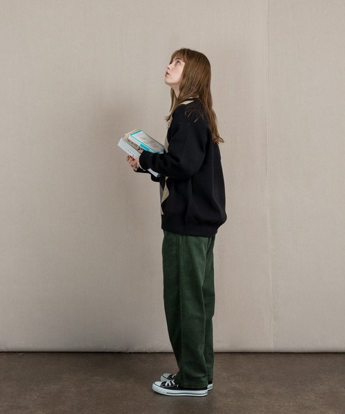 MUHET（ミュエータ）の「コーデュロイテーパードパンツ（その他パンツ・レディース・ダークブラウン/グリーン/アイボリー・SMALL/MEDIUM/LARGE）」の10枚目の写真