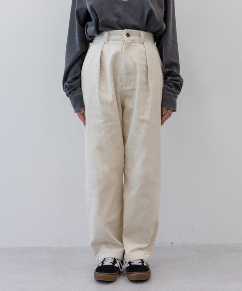 MUHET（ミュエータ）の「コーデュロイテーパードパンツ（その他パンツ・レディース・ダークブラウン/グリーン/アイボリー・SMALL/MEDIUM/LARGE）」の15枚目の写真