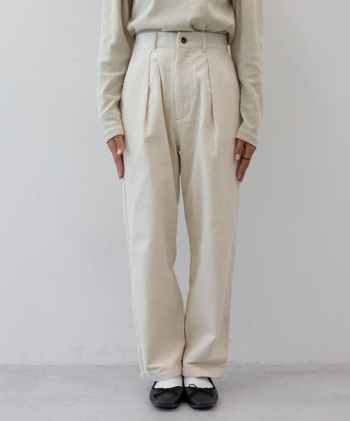 MUHET（ミュエータ）の「コーデュロイテーパードパンツ（その他パンツ・レディース・ダークブラウン/グリーン/アイボリー・SMALL/MEDIUM/LARGE）」の19枚目の写真