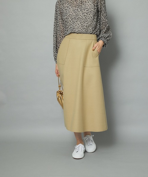 un dix cors（アンディコール）の「真冬も履けるあったか素材　ジャージメルトンフレアスカート（スカート・レディース・ネイビー/サックスブルー/イエロー/グレイッシュベージュ・38/36）」の12枚目の写真