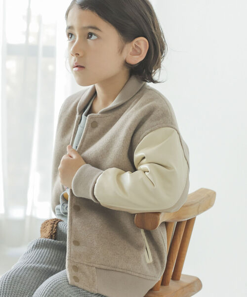 B:MING by BEAMS(ビーミングバイビームス)の「B:MING by BEAMS / アワード ジャケット(100~140cm)(ブルゾン・キッズ・ベージュ/レッド系その他・110/100/140/120/130)」の2枚目の写真