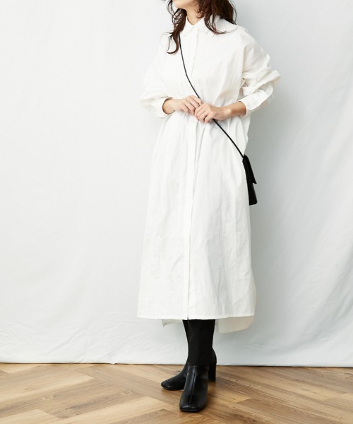 AZUL ENCANTO（アズールエンカント）の「アシメタックロングシャツワンピース（シャツワンピース・レディース・ホワイト/ブラック・FREE）」の4枚目の写真