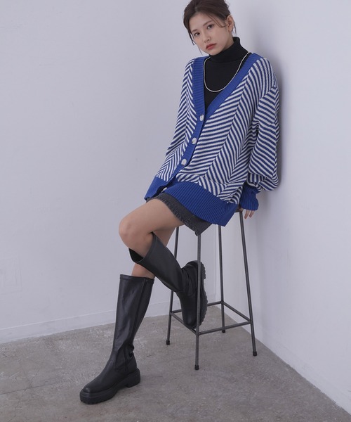 vis-`a-vis（ビサビ）の「【WEB限定】マストトレンド！へリンボーンバイカラーカーディガン（カーディガン/ボレロ・レディース・ベージュ/ブルー系その他4/ブラック・FREE）」の8枚目の写真