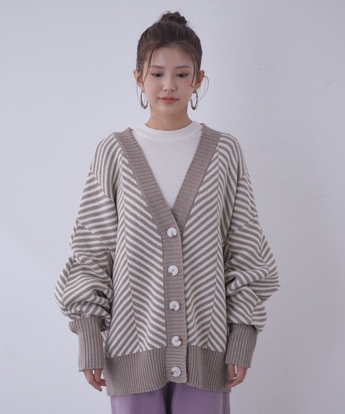 vis-`a-vis（ビサビ）の「【WEB限定】マストトレンド！へリンボーンバイカラーカーディガン（カーディガン/ボレロ・レディース・ベージュ/ブルー系その他4/ブラック・FREE）」の13枚目の写真