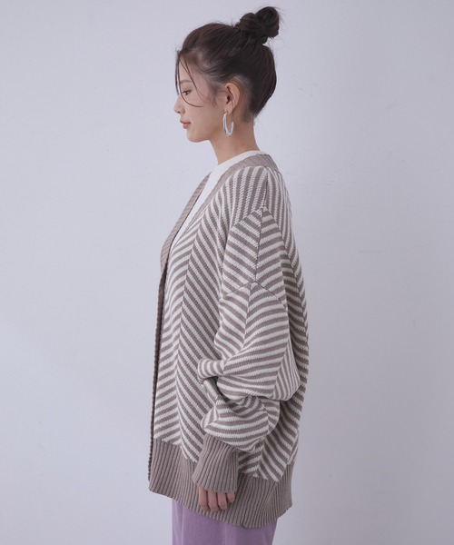 vis-`a-vis（ビサビ）の「【WEB限定】マストトレンド！へリンボーンバイカラーカーディガン（カーディガン/ボレロ・レディース・ベージュ/ブルー系その他4/ブラック・FREE）」の14枚目の写真