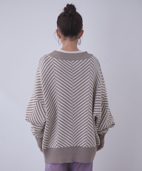 vis-`a-vis（ビサビ）の「【WEB限定】マストトレンド！へリンボーンバイカラーカーディガン（カーディガン/ボレロ・レディース・ベージュ/ブルー系その他4/ブラック・FREE）」の15枚目の写真