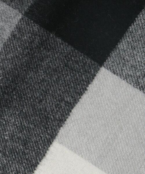 BEAUTY&YOUTH UNITED ARROWS(ビューティーアンドユースユナイテッドアローズ)の「BY ブロックチェック マフラー(マフラー・メンズ・ブラック/オレンジ・FREE)」の3枚目の写真