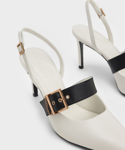CHARLES & KEITH（チャールズ & キース）の「バックルド スリングバックパンプス / Buckled Slingback Pumps（パンプス・レディース・オフホワイト/ダークブルー・22.5cm/23cm/23.5cm/24.5cm/25cm/25.5cm/22cm）」の4枚目の写真