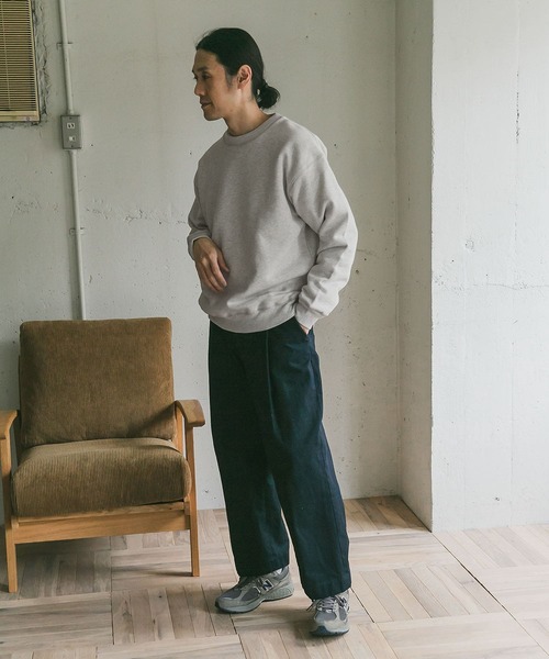 URBAN RESEARCH DOORS（アーバンリサーチドアーズ）の「裏起毛クルーネックプルオーバースウェット（スウェット・メンズ・ブラック/ブルー/モカ/ホワイト系その他・40/38）」の12枚目の写真