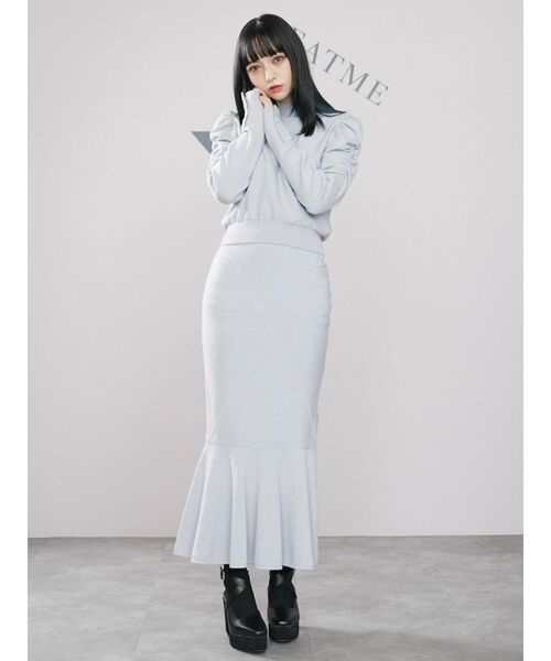 EATME（イートミー）の「クロスケーブルニットスカート（セットアップ可能）（スカート・レディース・ブラック/ブルー/ベージュ/グレー・FREE）」の8枚目の写真