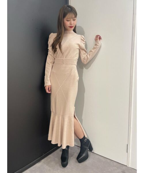 EATME（イートミー）の「クロスケーブルニットスカート（セットアップ可能）（スカート・レディース・ブラック/ブルー/ベージュ/グレー・FREE）」の19枚目の写真