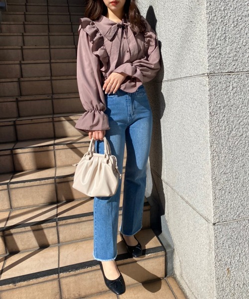 one after another NICE CLAUP（ワンアフターアナザーナイスクラップ）の「WEB限定　前後2WAYフリルボウタイブラウス（シャツ/ブラウス・レディース・オフホワイト/ホワイト系その他/モカ/ライトベージュ・FREE）」の8枚目の写真