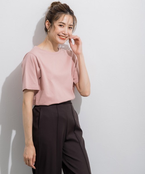 Pierrot(ピエロ)の「シルケットコットンTシャツ クルーネック(Tシャツ/カットソー・レディース・オフホワイト/ブラック/グレイッシュベージュ/ネイビー/ピンク・S/M/L)」の5枚目の写真