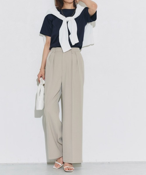 Pierrot(ピエロ)の「シルケットコットンTシャツ クルーネック(Tシャツ/カットソー・レディース・オフホワイト/ブラック/グレイッシュベージュ/ネイビー/ピンク・S/M/L)」の15枚目の写真