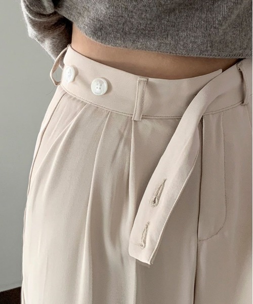 BEIDELLI（ベイデリー）の「[BELLIDE MADE] サイドダブルボタンスラックス（スラックス・レディース・ブラック/ベージュ・SMALL/MEDIUM/LARGE）」の11枚目の写真