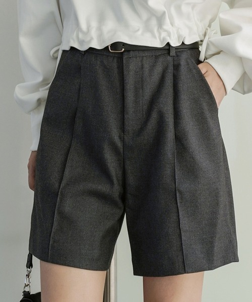 by muni:r(バイ ムニール)の「ベルトSETピンタックハーフパンツ(その他パンツ・レディース・ブラック/グレー・SMALL/MEDIUM)」の18枚目の写真