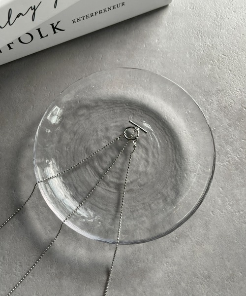 iso(イソ)の「Y字シンプルチェーンロングネックレス(ネックレス・レディース・シルバー/ゴールド・FREE)」の3枚目の写真