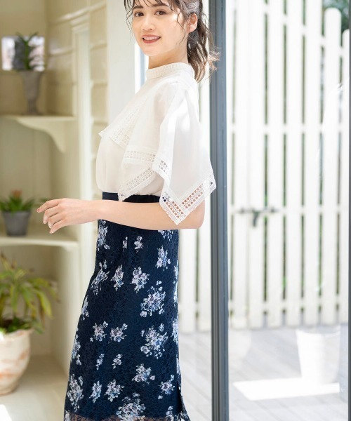 MISCH MASCH(ミッシュマッシュ)の「ラッセルレースフラワータイスカート(スカート・レディース・ライトブルー/ネイビー/ピンク系その他・SMALL/MEDIUM)」の4枚目の写真