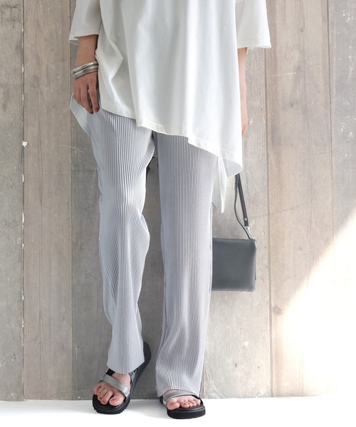 n'OrLABEL（ノアールレーベル）の「【セルフカット】『プリーツイージーパンツ』（その他パンツ・レディース・グリーン/ライトブルー/ピンク/ライトベージュ・1/2）」の5枚目の写真