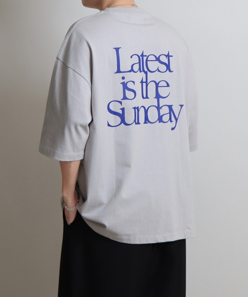 Confirm(コンファーム)の「Latest バックプリントビッグTシャツ【Confirm】(Tシャツ/カットソー・メンズ・ライトグレー/ホワイト/ブラック・L/M)」の1枚目の写真