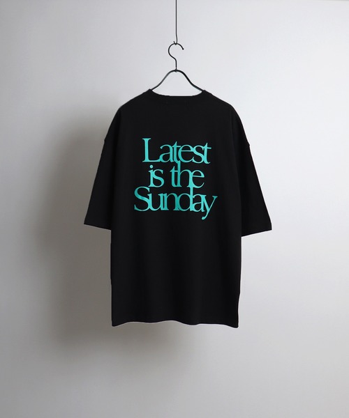 Confirm(コンファーム)の「Latest バックプリントビッグTシャツ【Confirm】(Tシャツ/カットソー・メンズ・ライトグレー/ホワイト/ブラック・L/M)」の3枚目の写真